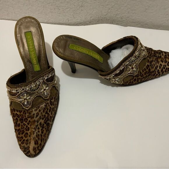 Cydney Mandel Handmade Leopard Mules Sz 7 EUC - Picture 2 of 9